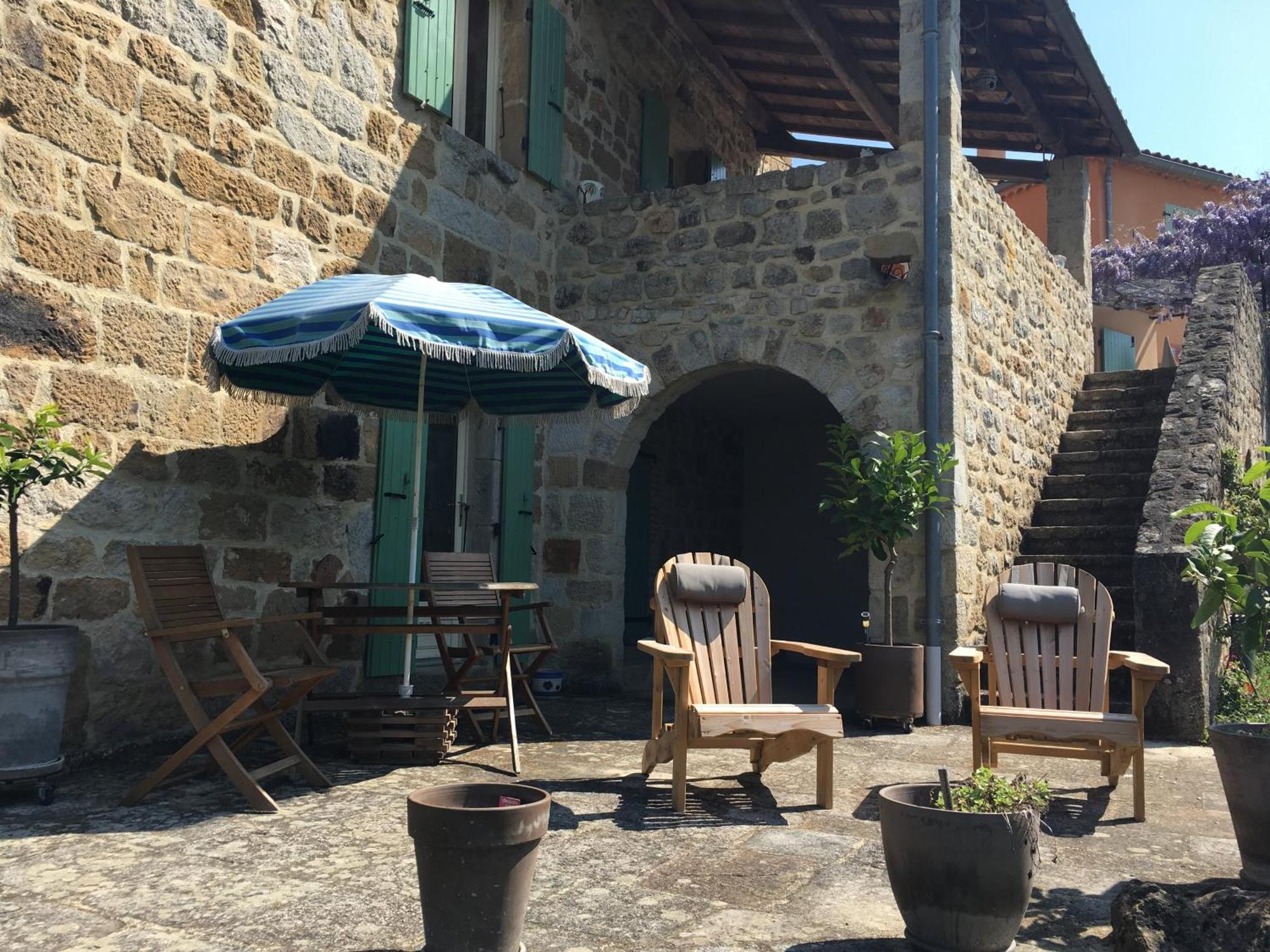 Chambre D'Hotes Au Creux Du Chambon Joyeuse Rum bild